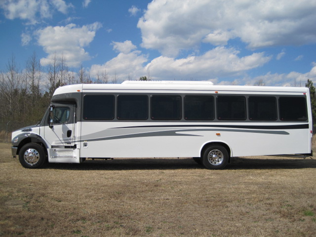 ameritrans 395 m2 freightliner coach bus, l