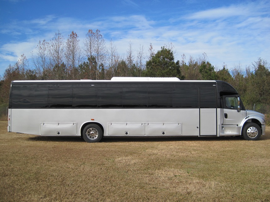 freightliner m2 coach buses with under floor luggage, rt